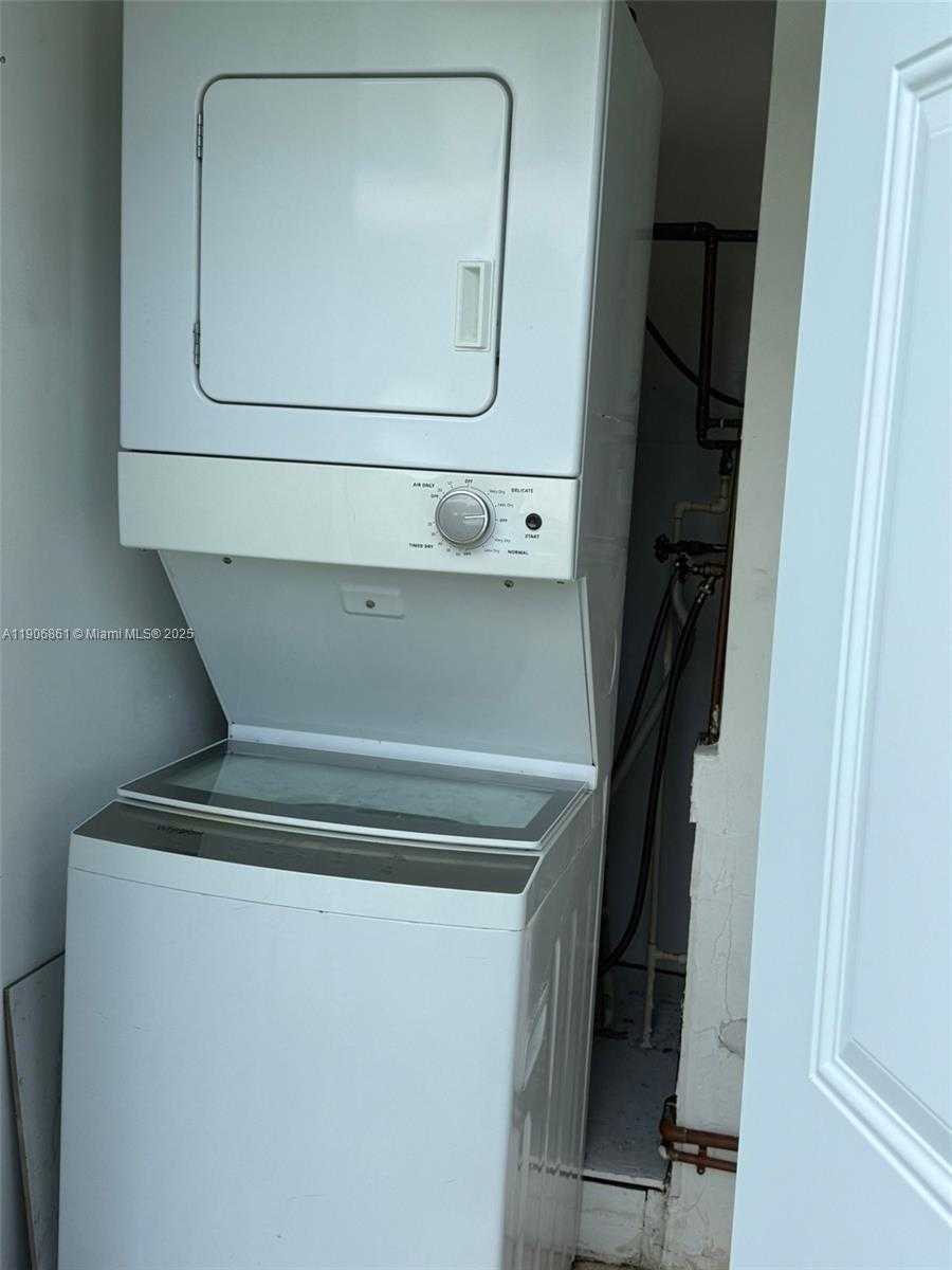 Small Image of 245 189TH TER, Sunny Isles Beach Number 29