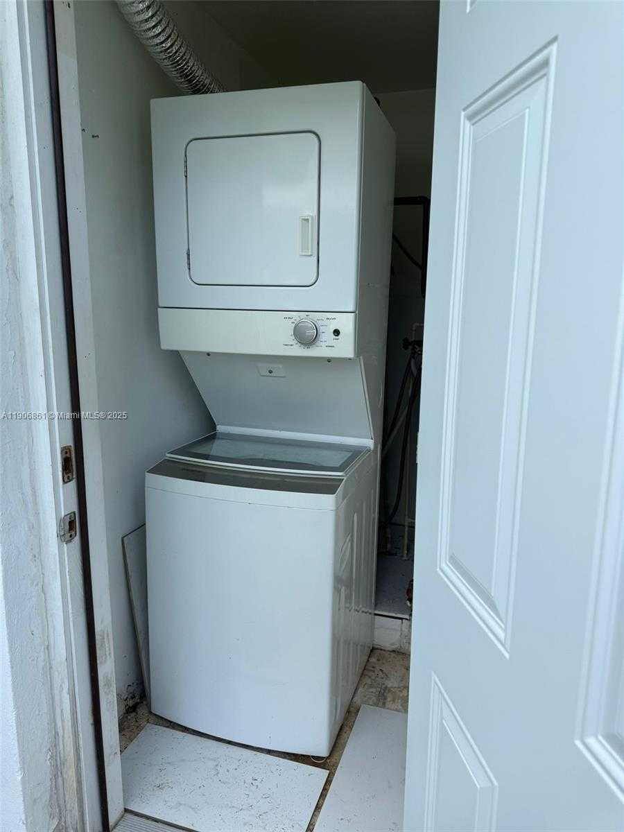 Small Image of 245 189TH TER, Sunny Isles Beach Number 30