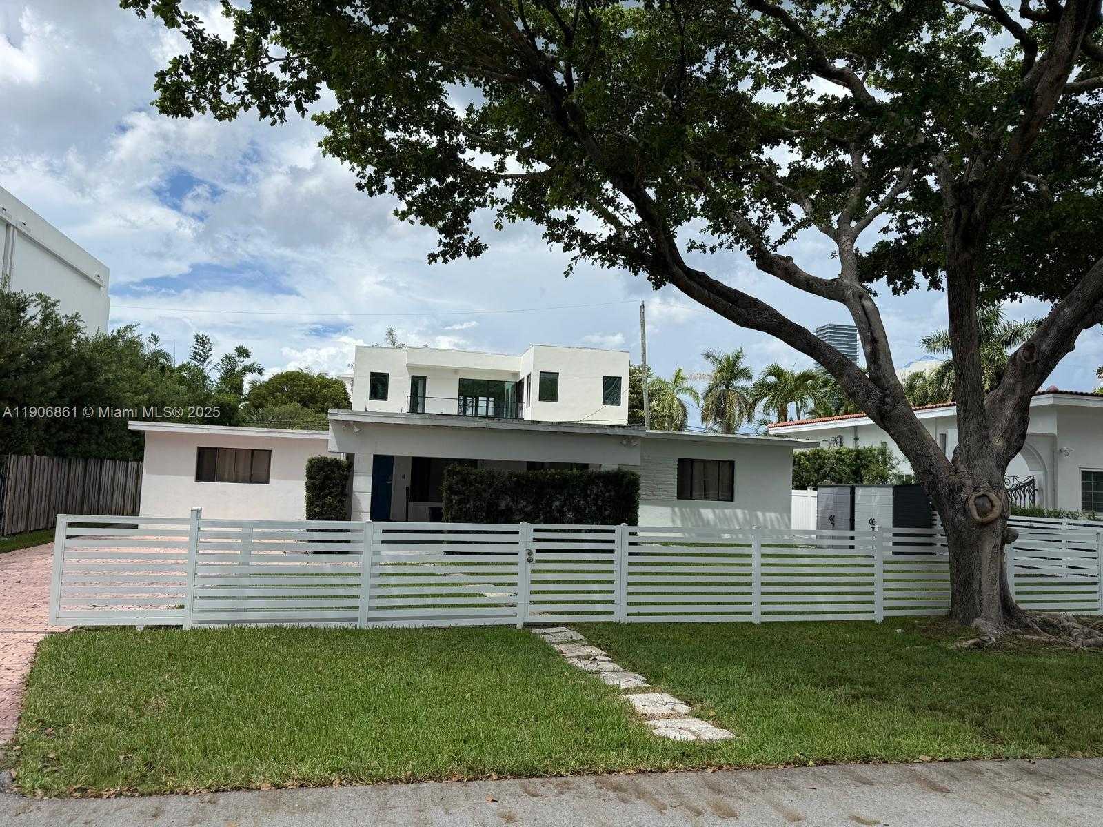 Small Image of 245 189TH TER, Sunny Isles Beach Number 31