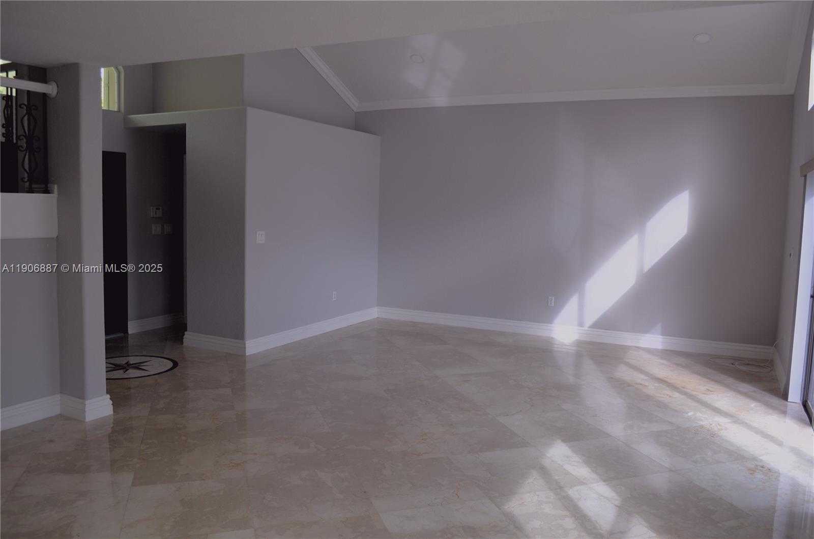 Small Image of Pembroke Pines Number 3