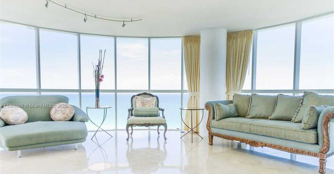 Small Image of 6301 COLLINS AVE #2401, Miami Beach Number 13