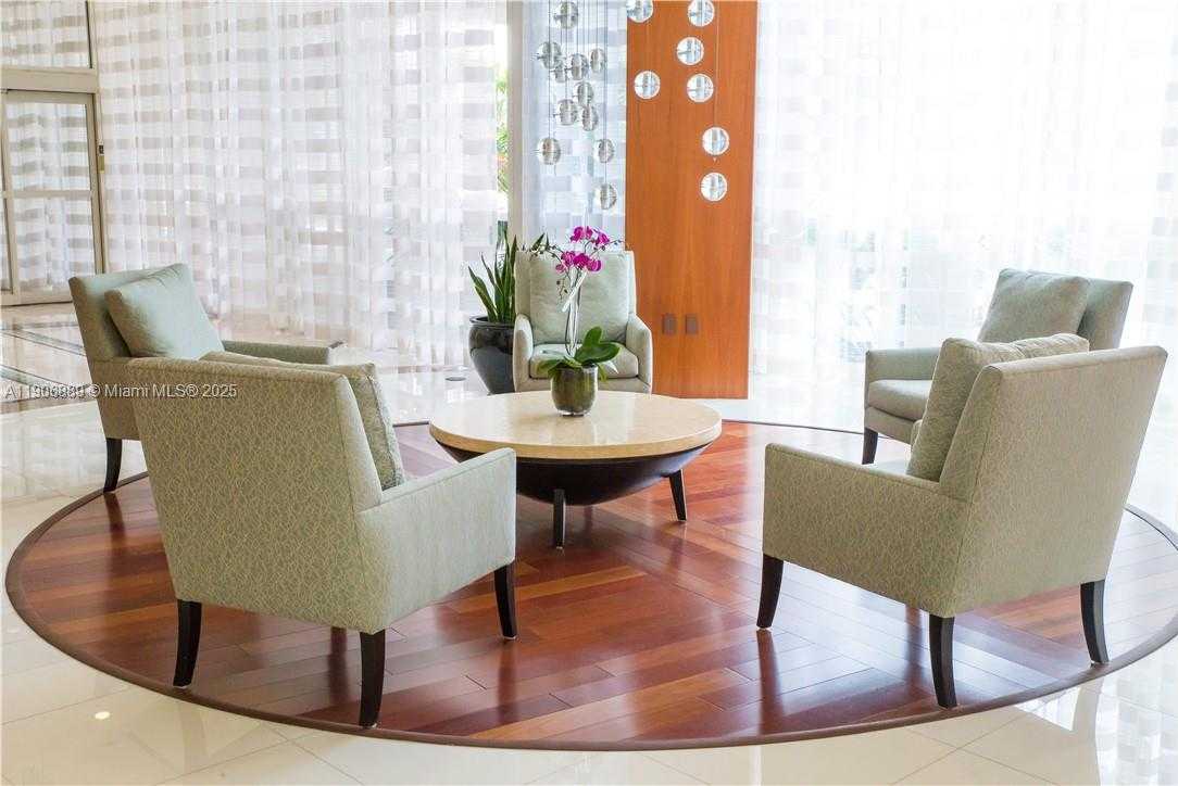 Small Image of 6301 COLLINS AVE #2401, Miami Beach Number 9