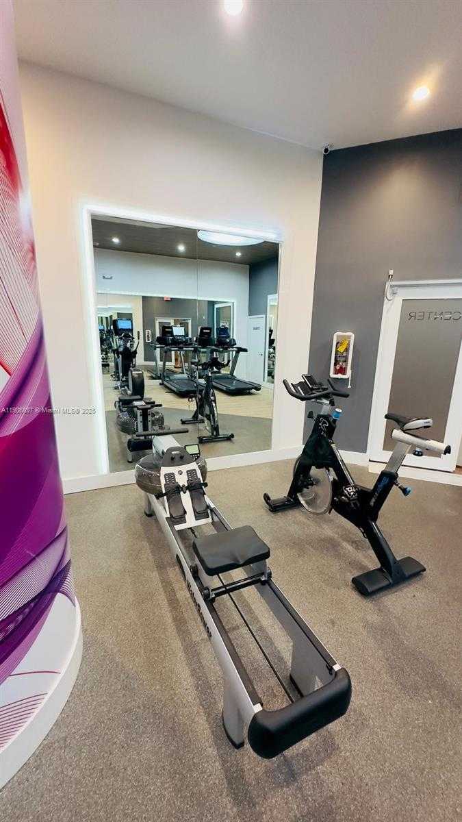 Small Image of 3610 YACHT CLUB DR #609, Aventura Number 23