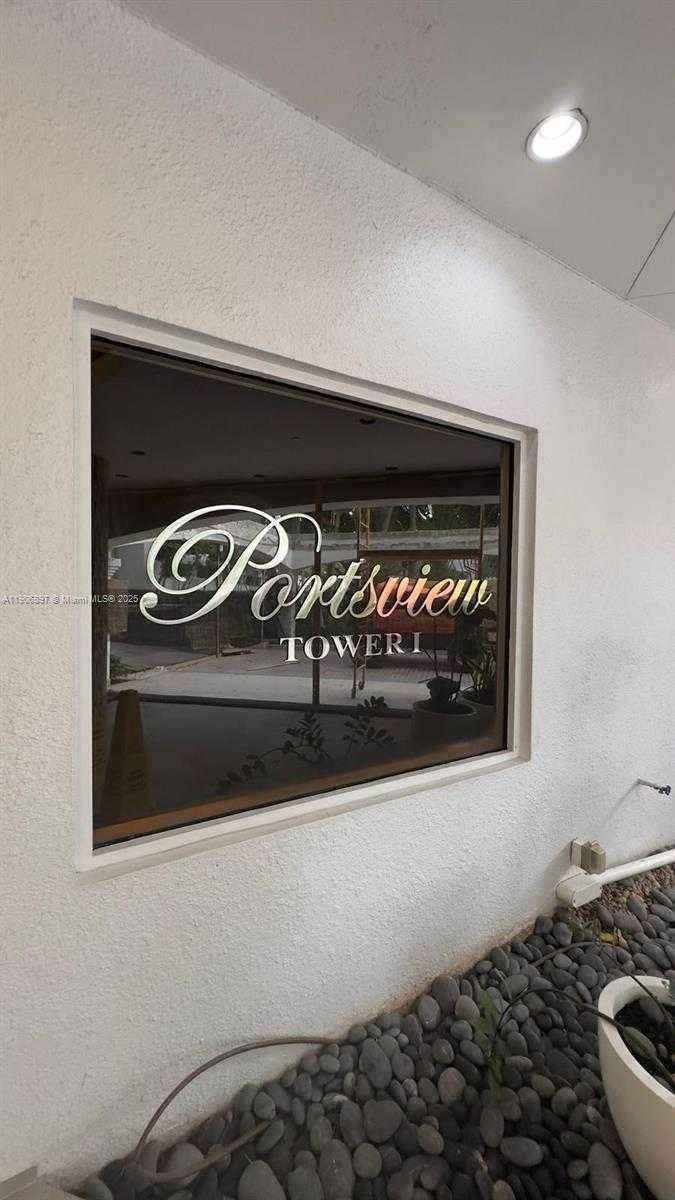 Small Image of 3610 YACHT CLUB DR #609, Aventura Number 27