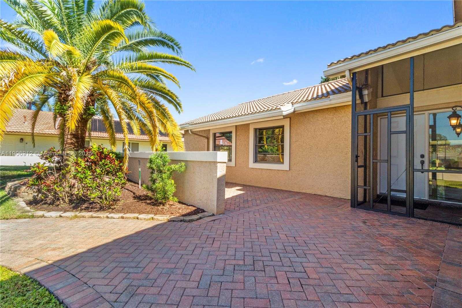 Small Image of 21344 SOUTH ESCONDIDO WAY S, Boca Raton Number 15