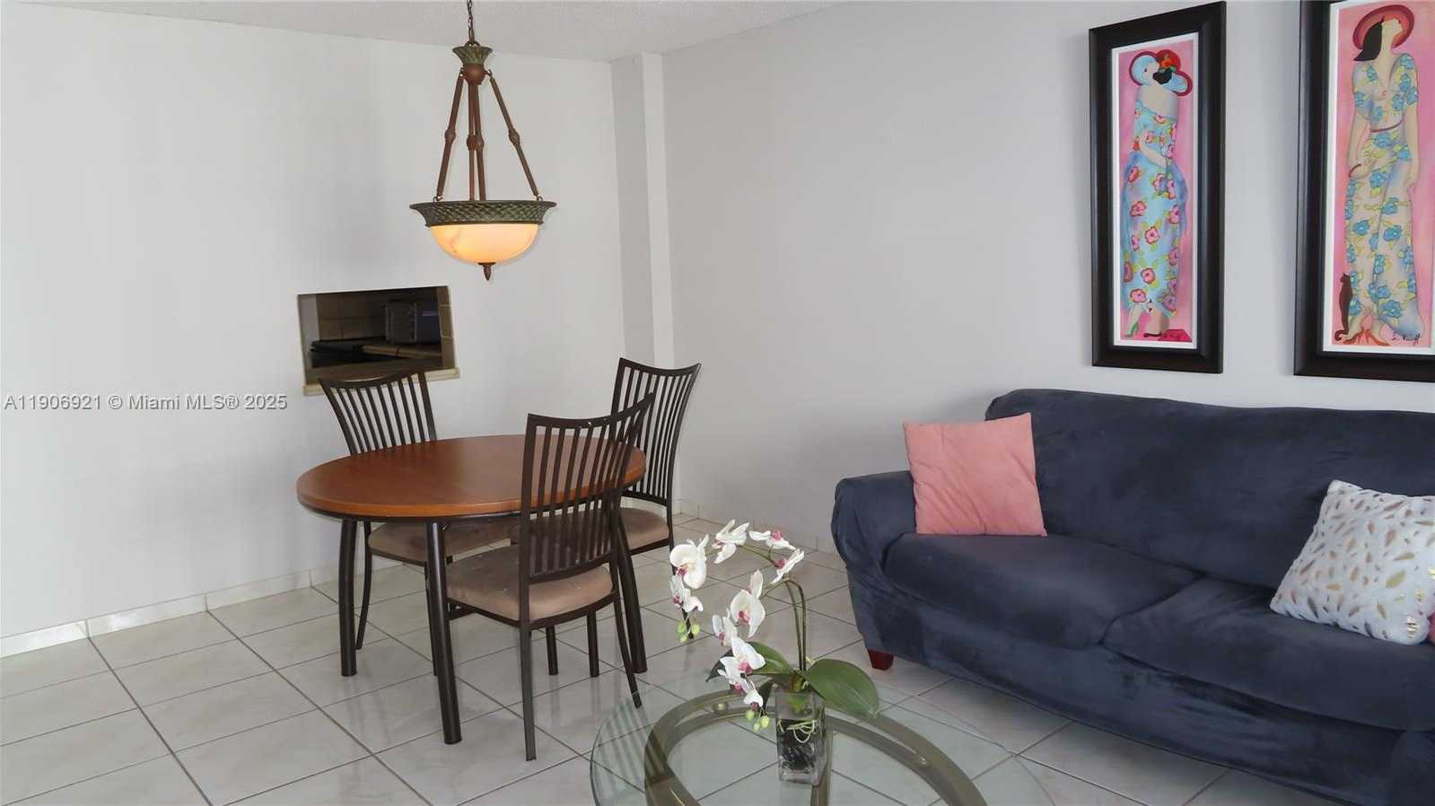 Small Image of 5701 COLLINS AVE #511, Miami Beach Number 23