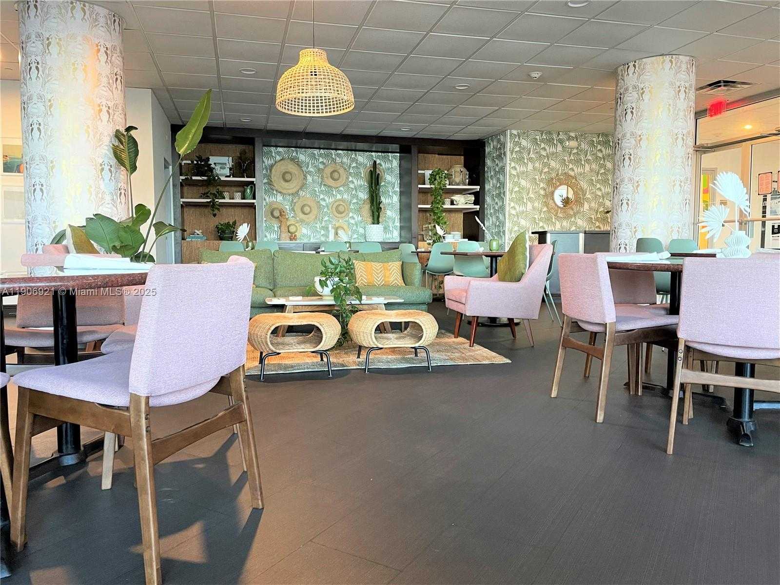 Small Image of 5701 COLLINS AVE #511, Miami Beach Number 40