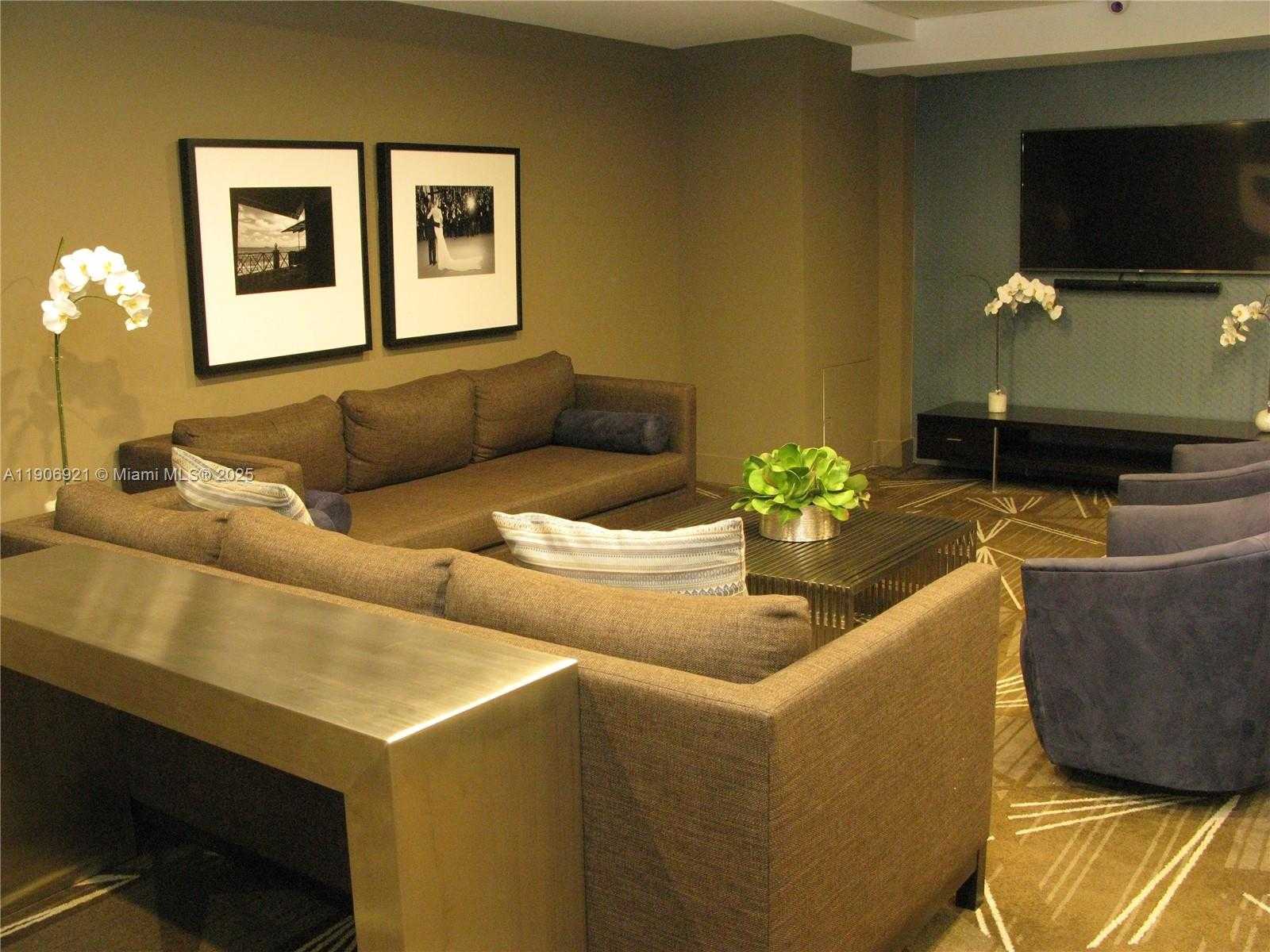 Small Image of 5701 COLLINS AVE #511, Miami Beach Number 48