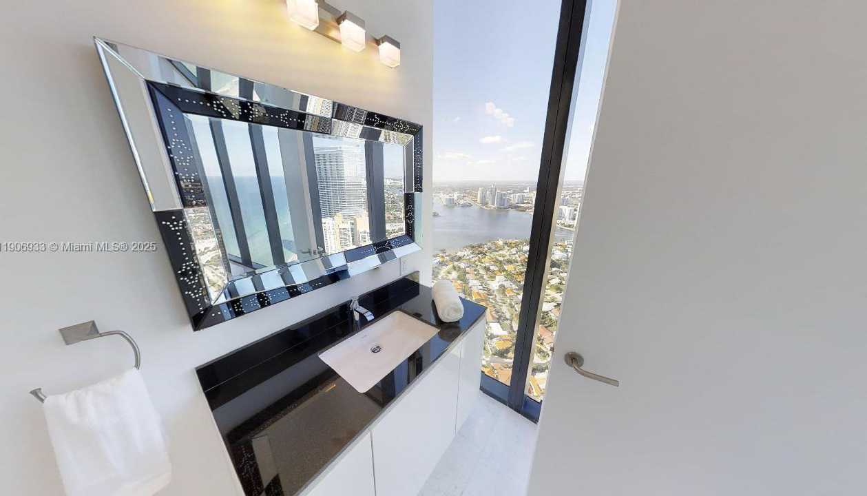 Small Image of 18555 COLLINS AVE #4804, Sunny Isles Beach Number 21