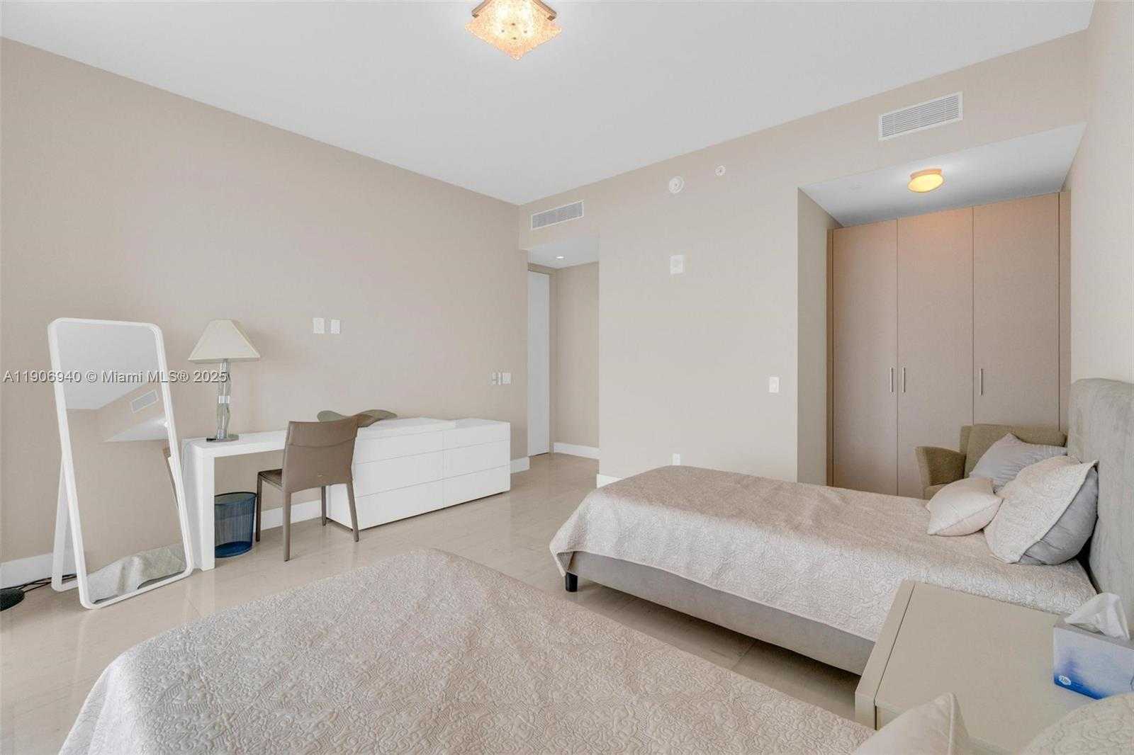 Small Image of 18975 COLLINS AVE #3901, Sunny Isles Beach Number 16