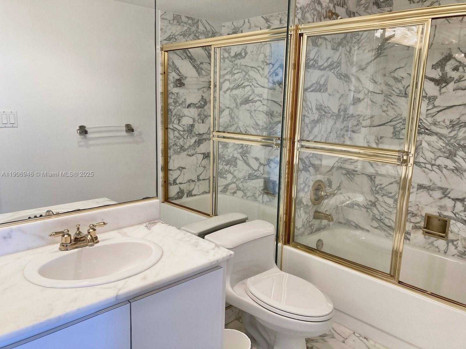 Small Image of 2555 COLLINS AVE #1707, Miami Beach Number 6