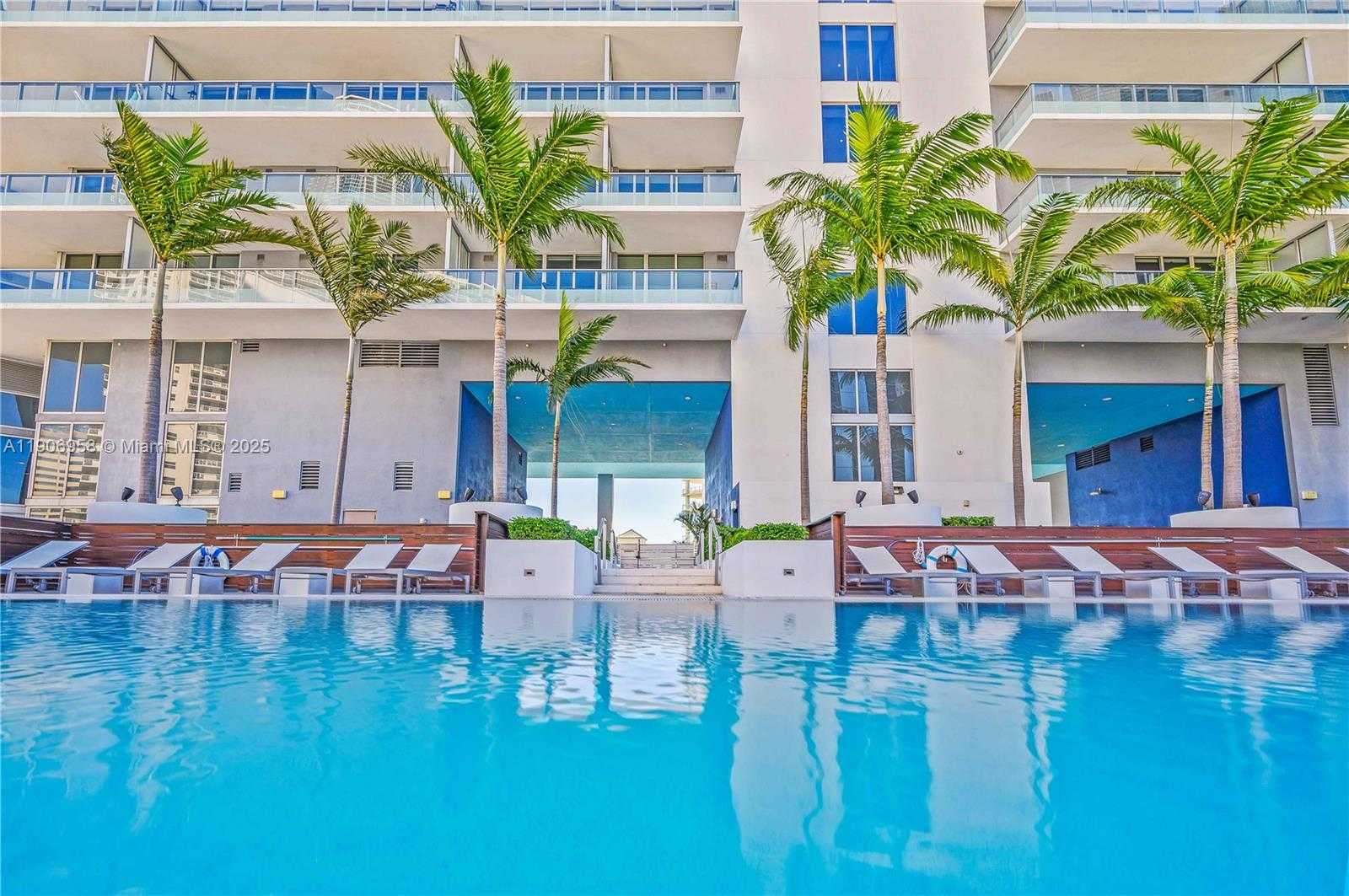 Small Image of 1300 BRICKELL BAY DR #1603, Miami Number 15