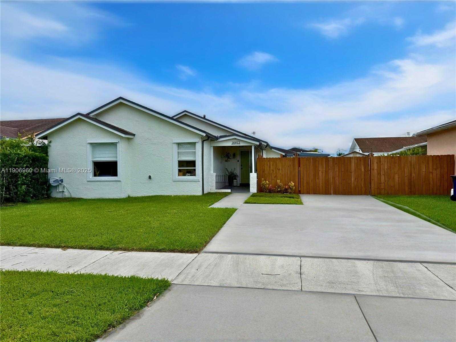 Small Image of 20912 SOUTH WEST 125TH AVE RD #NA, Miami Number 2