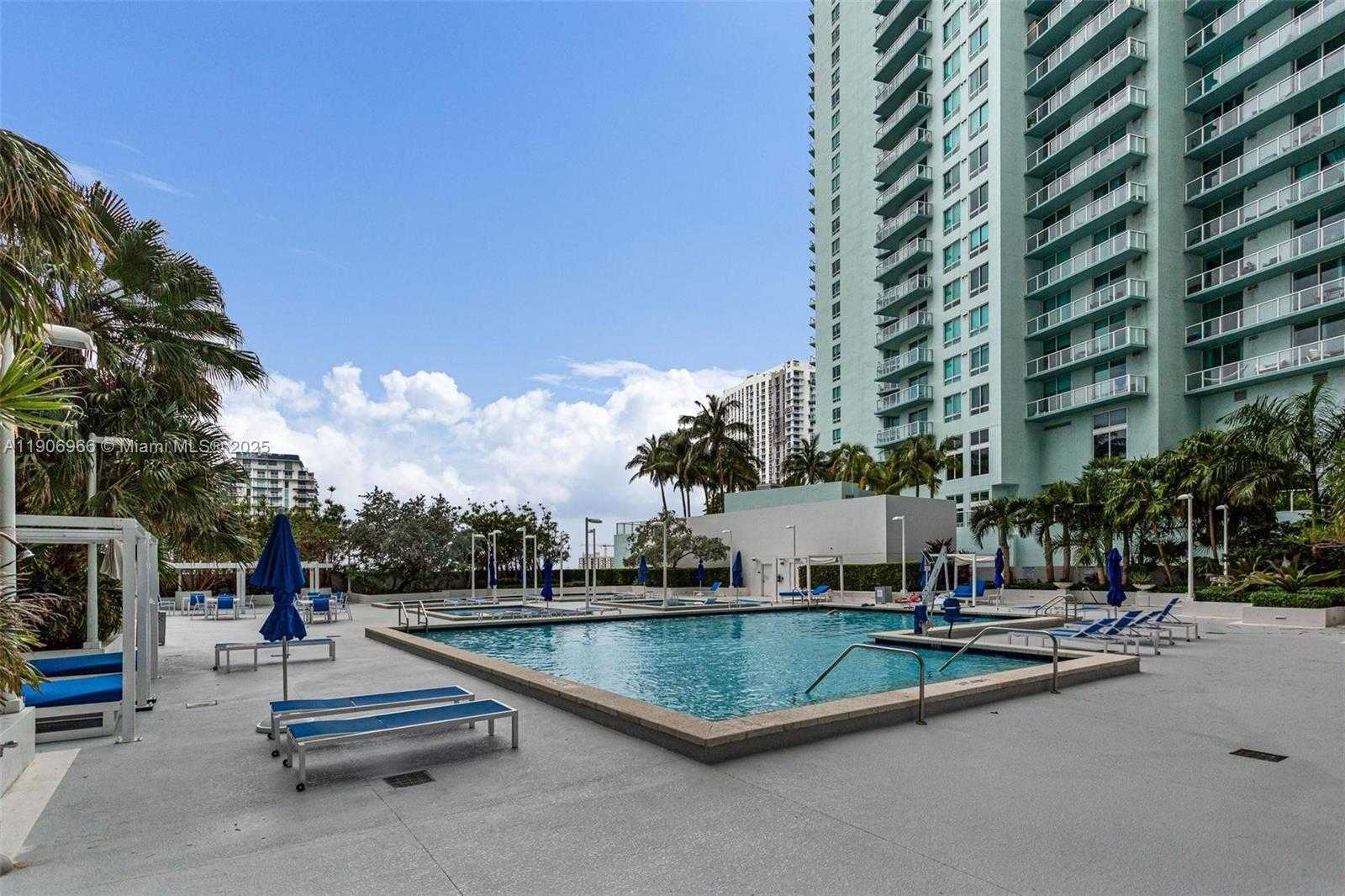 Small Image of 1800 NORTH BAYSHORE DR #1807, Miami Number 10