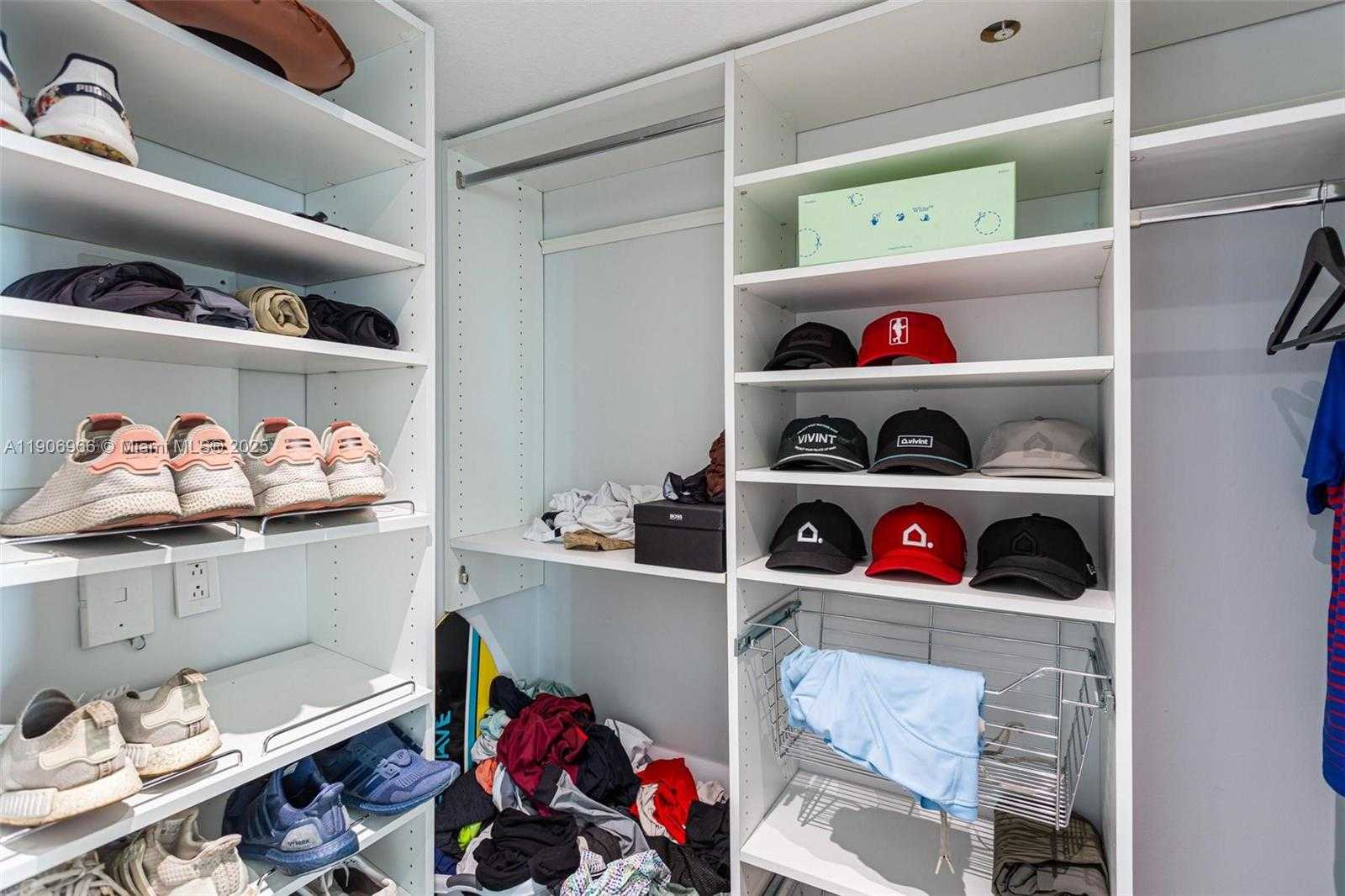 Small Image of 1800 NORTH BAYSHORE DR #1807, Miami Number 13