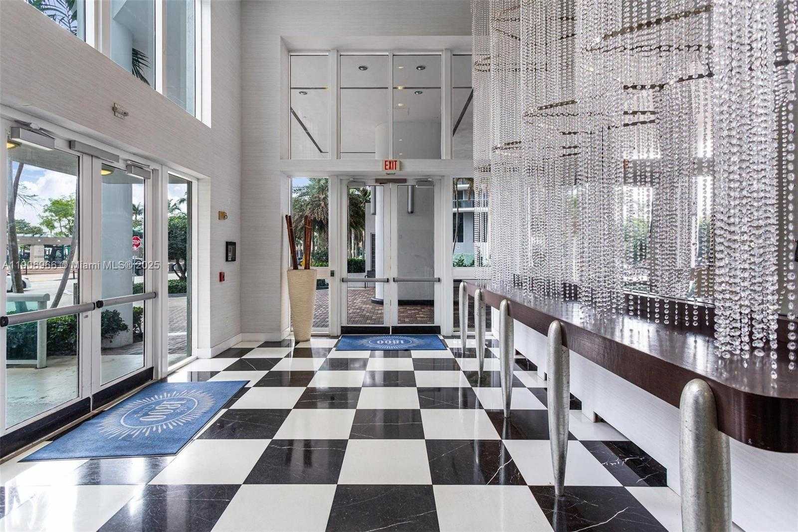 Small Image of 1800 NORTH BAYSHORE DR #1807, Miami Number 24