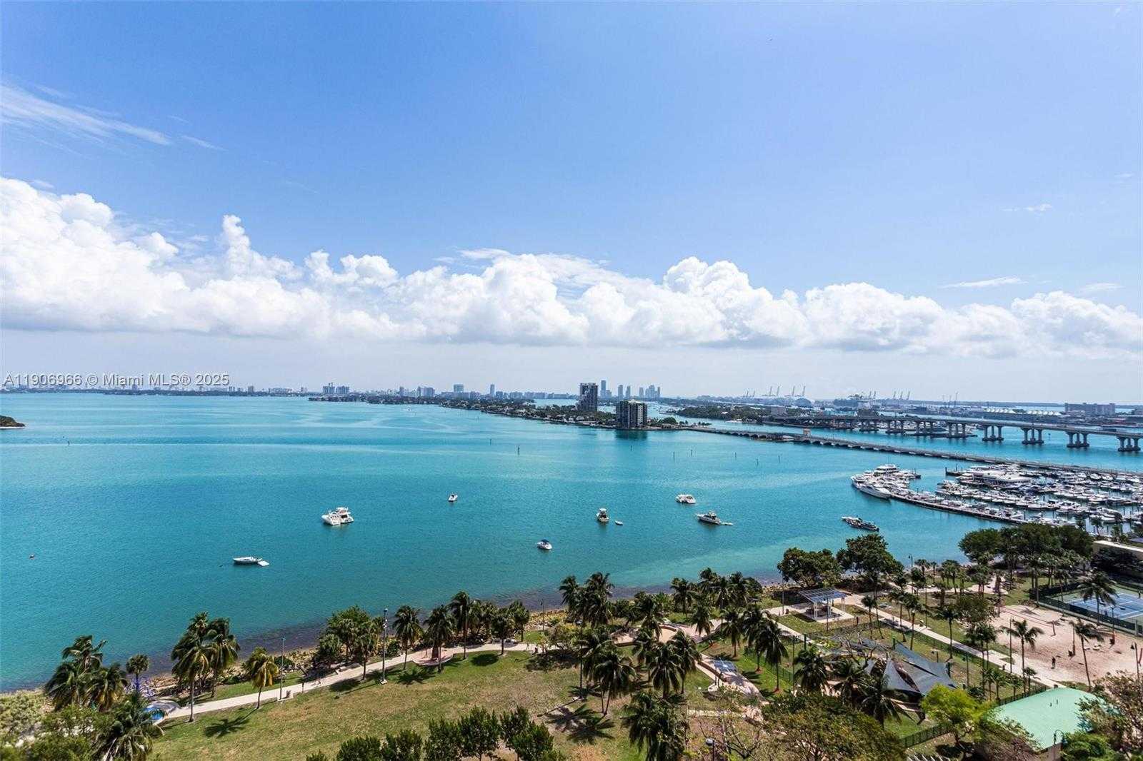 Small Image of 1800 NORTH BAYSHORE DR #1807, Miami Number 26