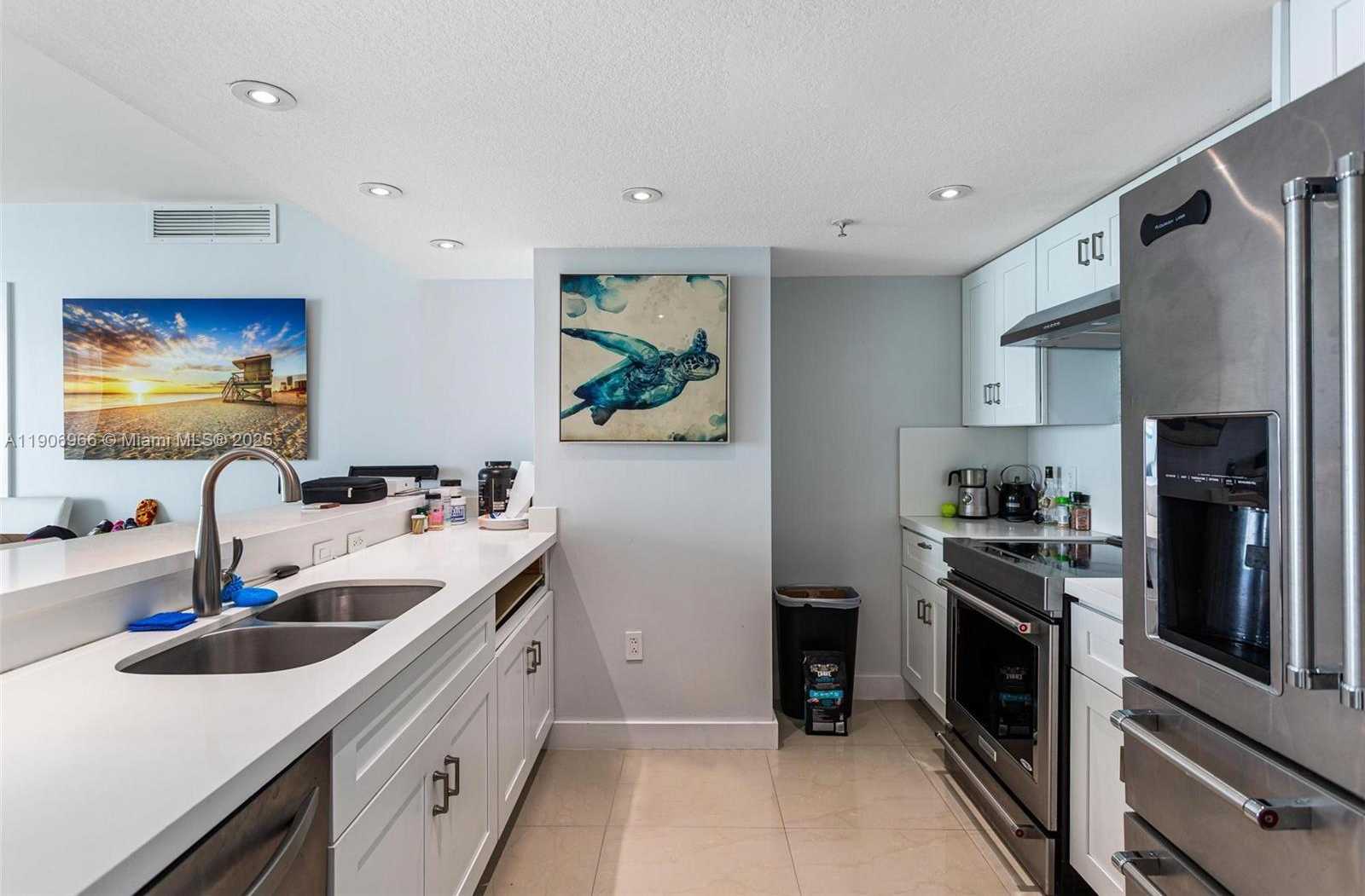 Small Image of 1800 NORTH BAYSHORE DR #1807, Miami Number 5