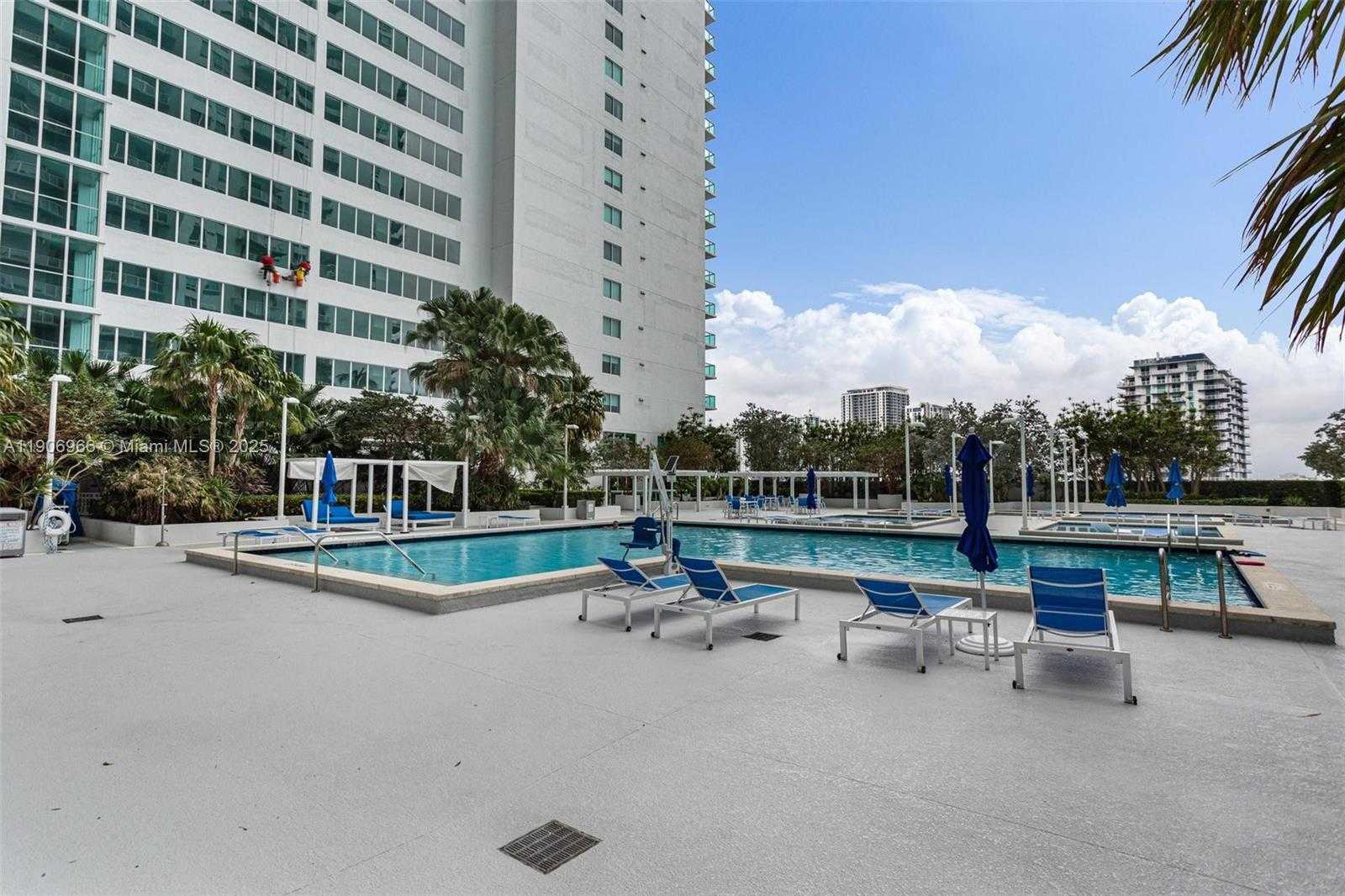 Small Image of 1800 NORTH BAYSHORE DR #1807, Miami Number 9