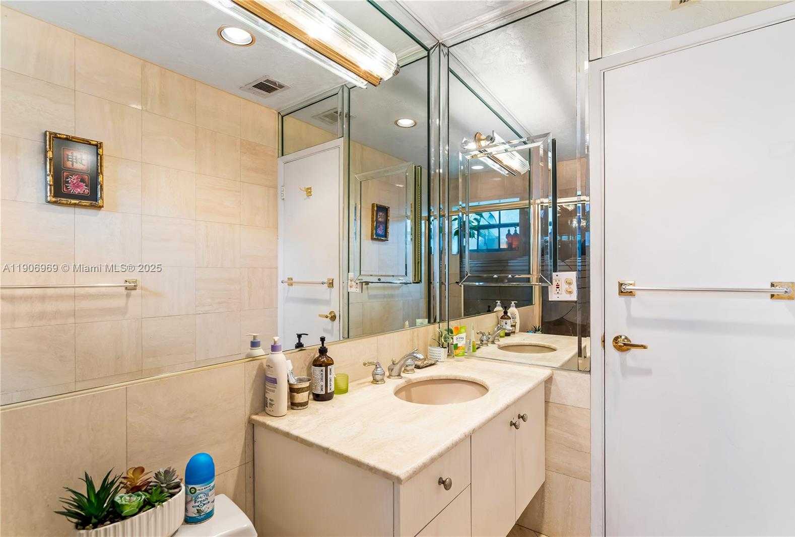 Small Image of 1016 NORTH EAST 26TH AVE #1016, Pompano Beach Number 18