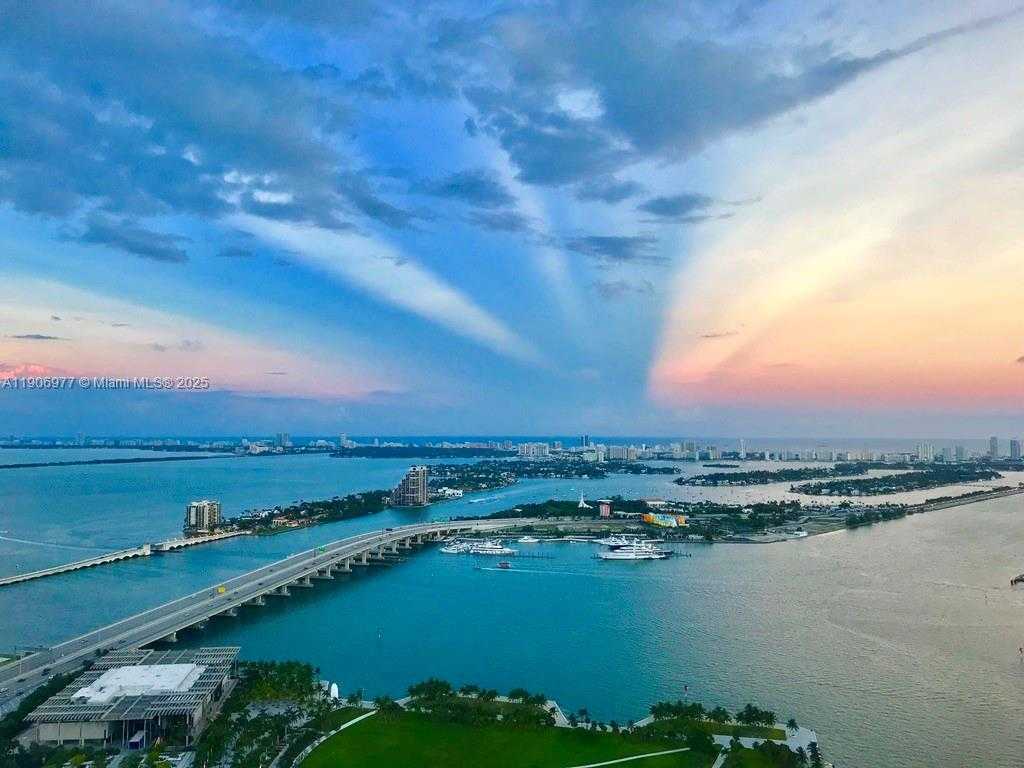 Small Image of 900 BISCAYNE BLVD #5005, Miami Number 1