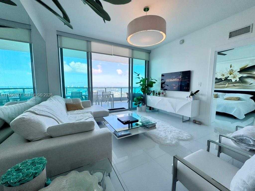 Small Image of 900 BISCAYNE BLVD #5005, Miami Number 38