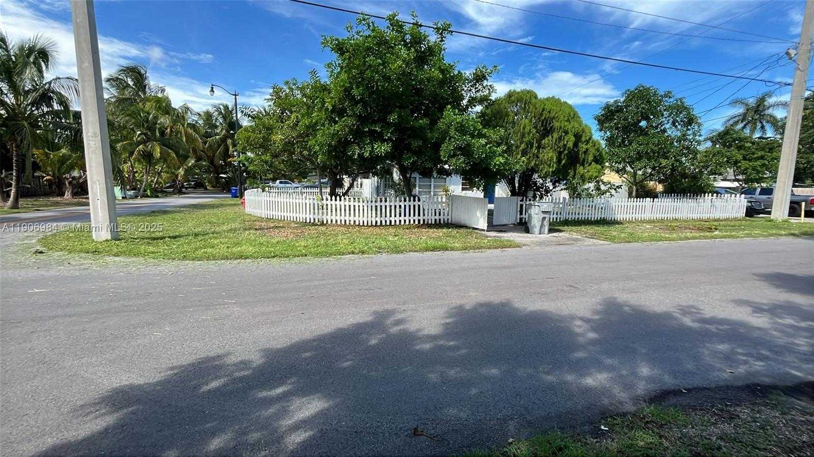 Small Image of 413 NORTH EAST 8TH ST #n/a, Pompano Beach Number 15