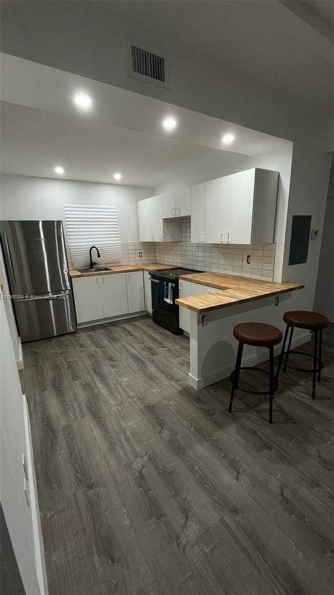 Small Image of 413 NORTH EAST 8TH ST #n/a, Pompano Beach Number 9