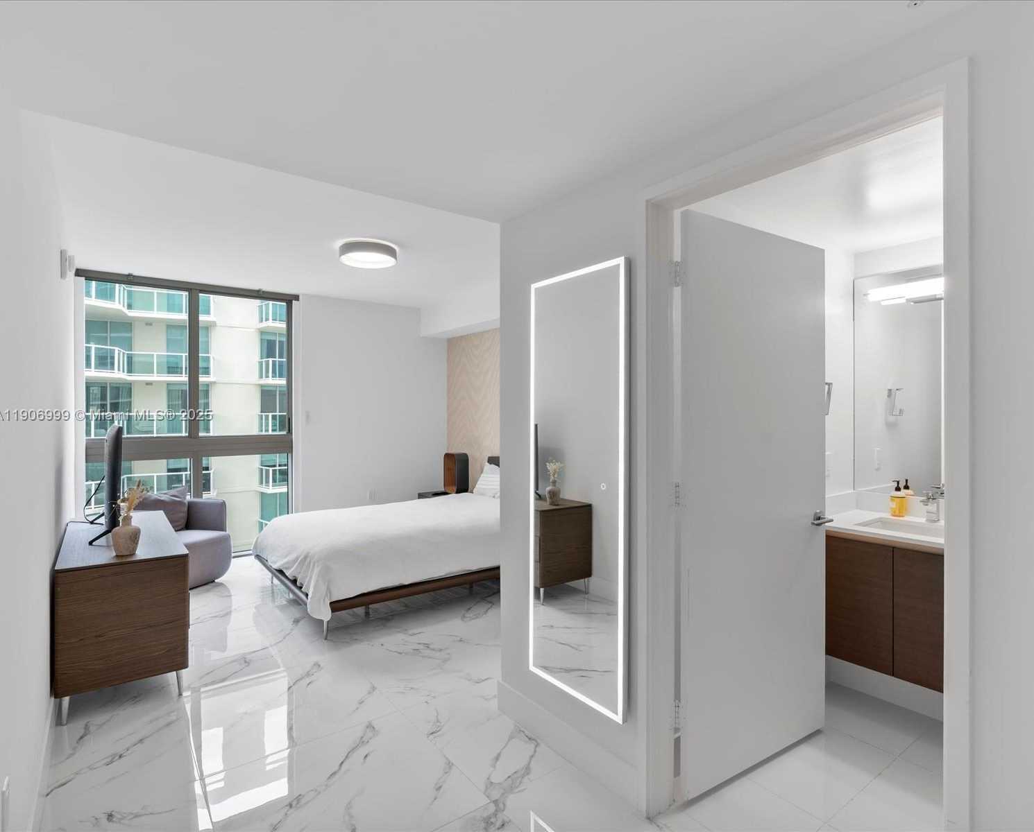 Small Image of 300 SUNNY ISLES BLVD #4-1601, Sunny Isles Beach Number 13