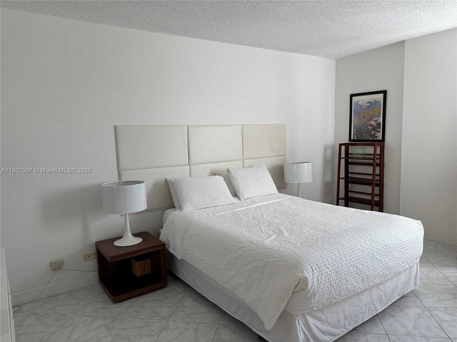 Small Image of 2301 COLLINS AV #737, Miami Beach Number 7