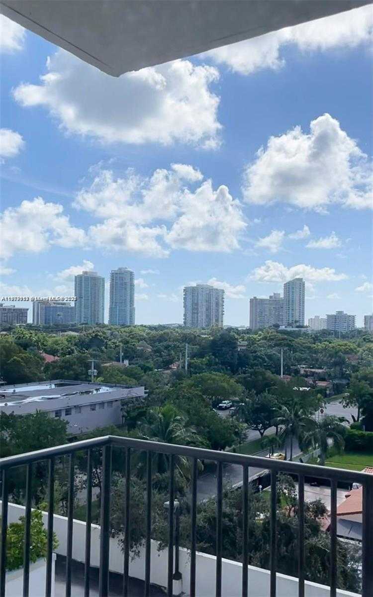 Small Image of 2701 SOUTH WEST 3RD AVE #606, Miami Number 10