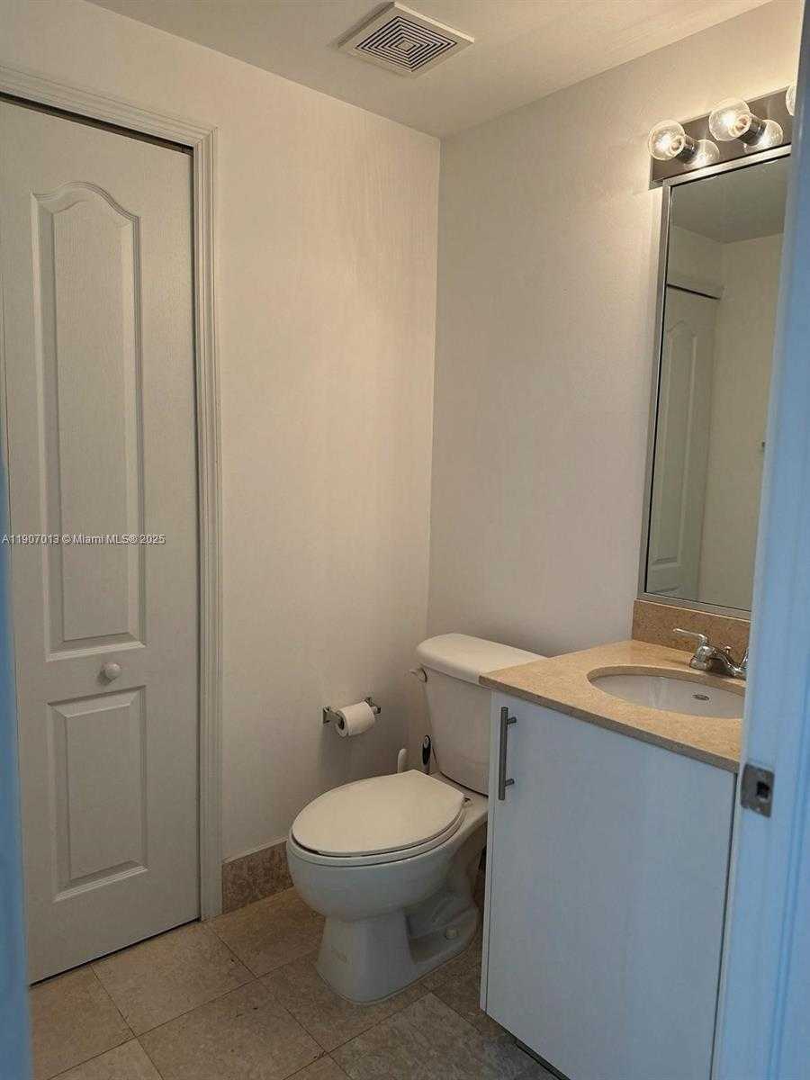 Small Image of 2701 SOUTH WEST 3RD AVE #606, Miami Number 14