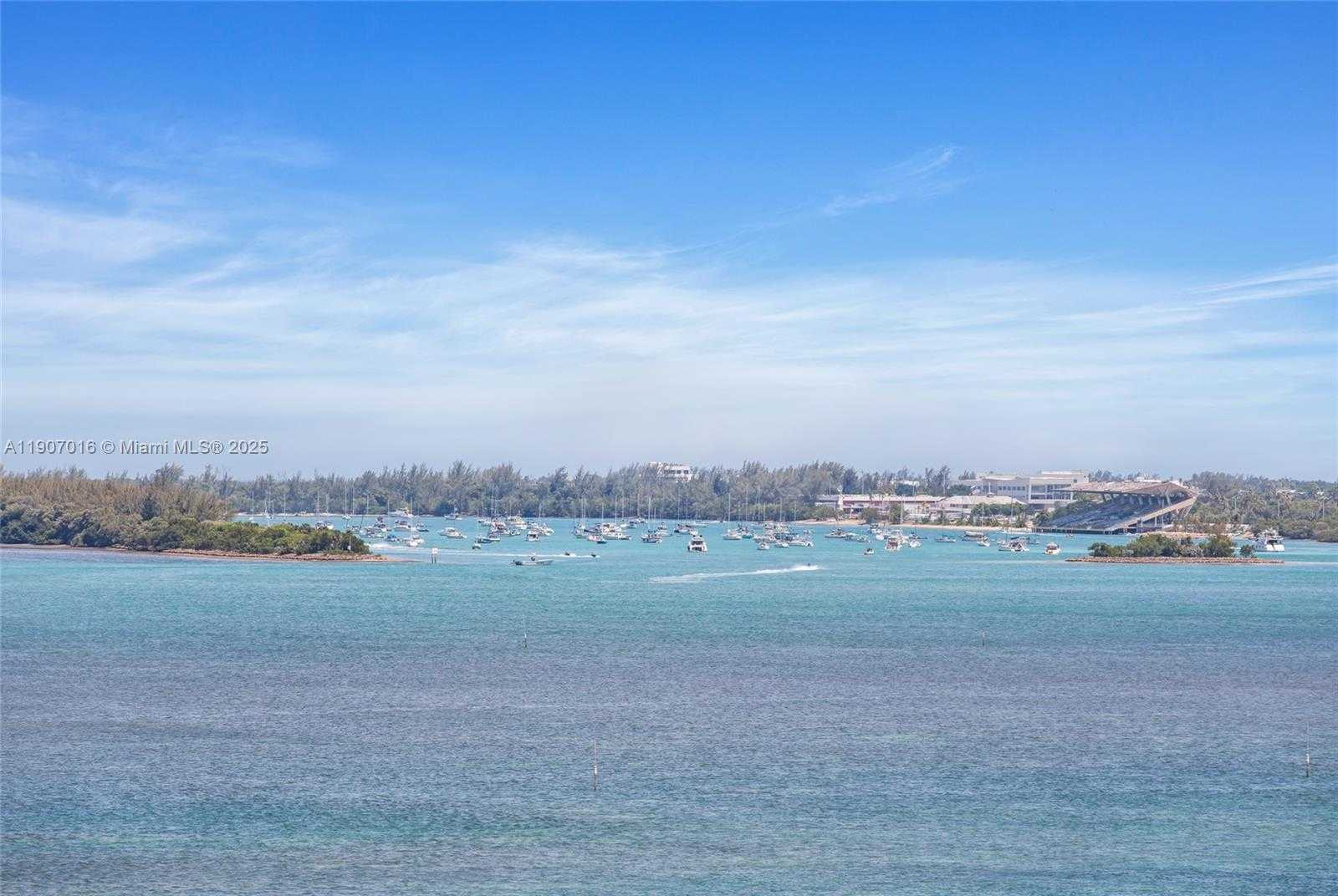 Small Image of 770 CLAUGHTON ISLAND DR #915, Miami Number 15