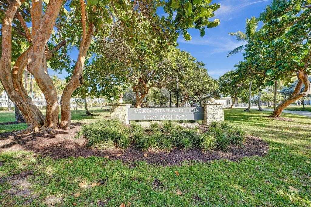 Small Image of 301 OCEAN DR #402, Miami Beach Number 39