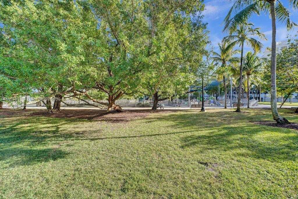 Small Image of 301 OCEAN DR #402, Miami Beach Number 46