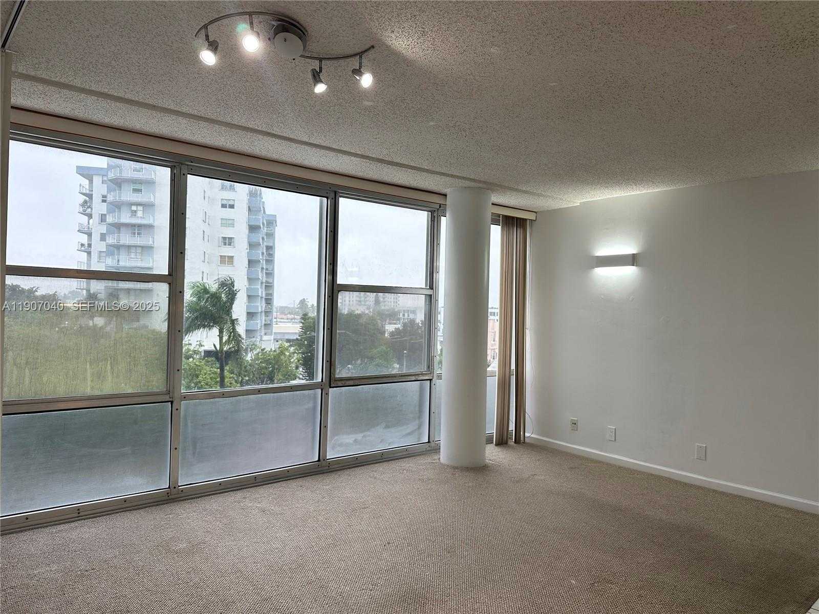 Small Image of 900 BAY DR #413, Miami Beach Number 26