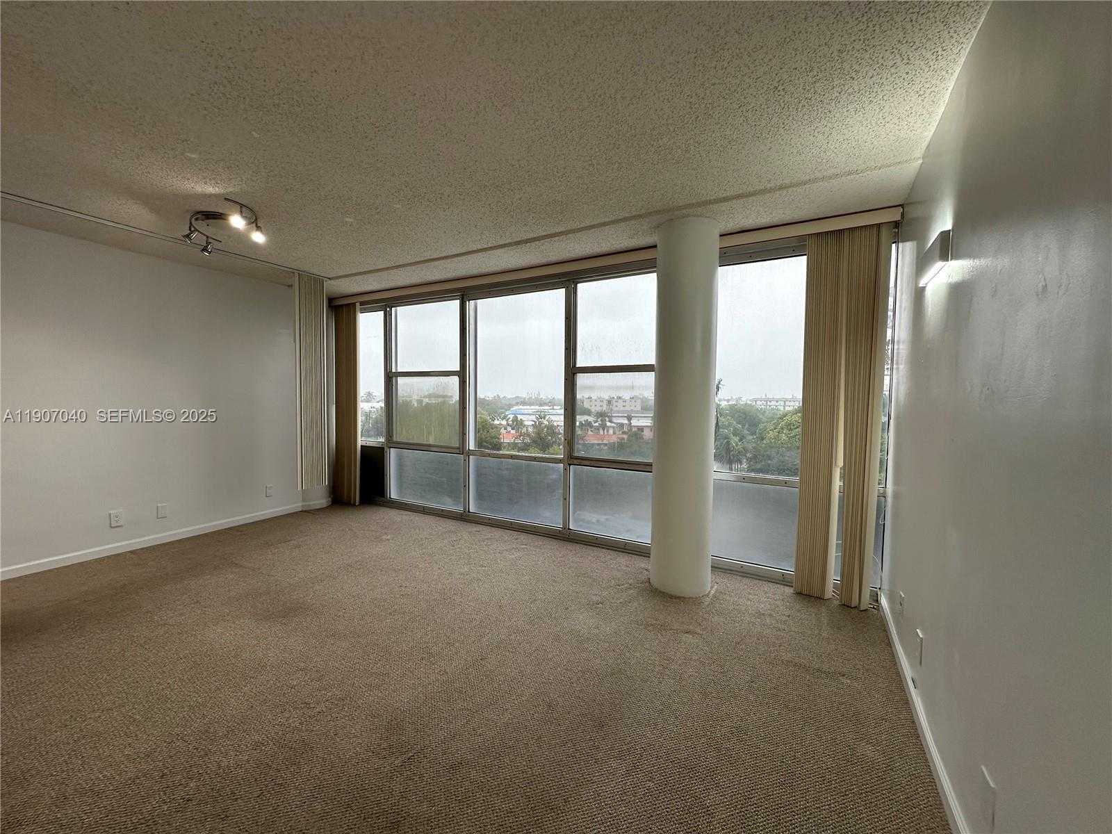 Small Image of 900 BAY DR #413, Miami Beach Number 35