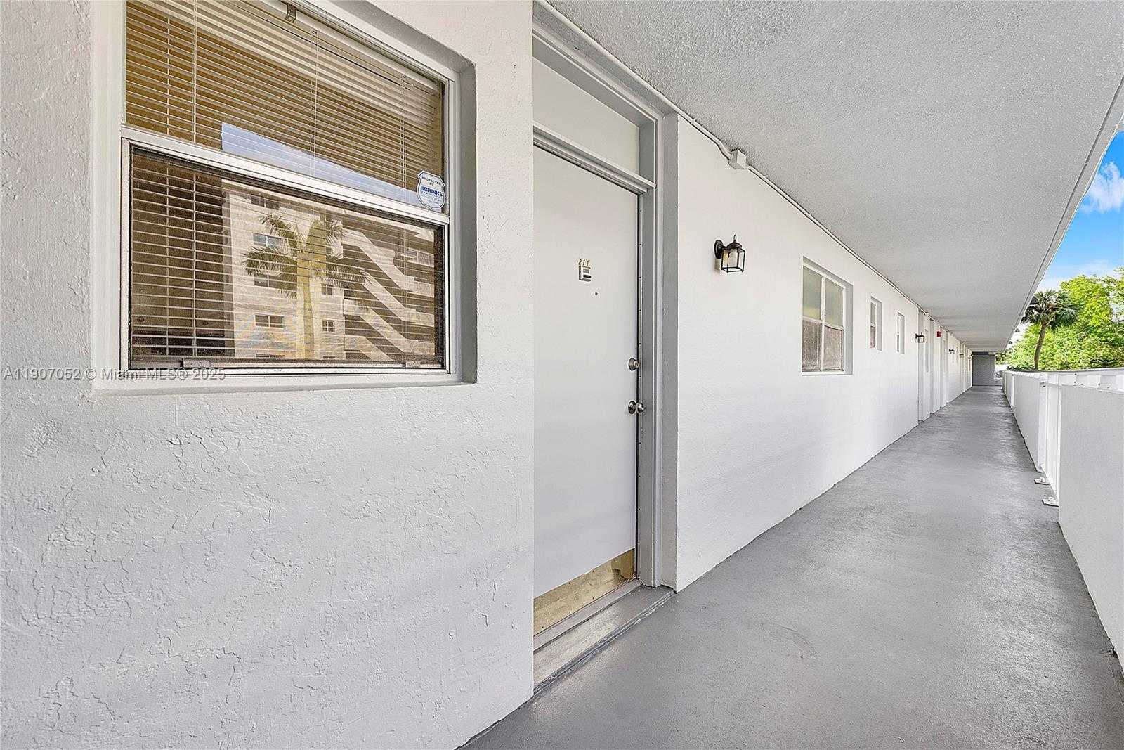 Small Image of 3600 NORTH EAST 170TH ST #211, North Miami Beach Number 4