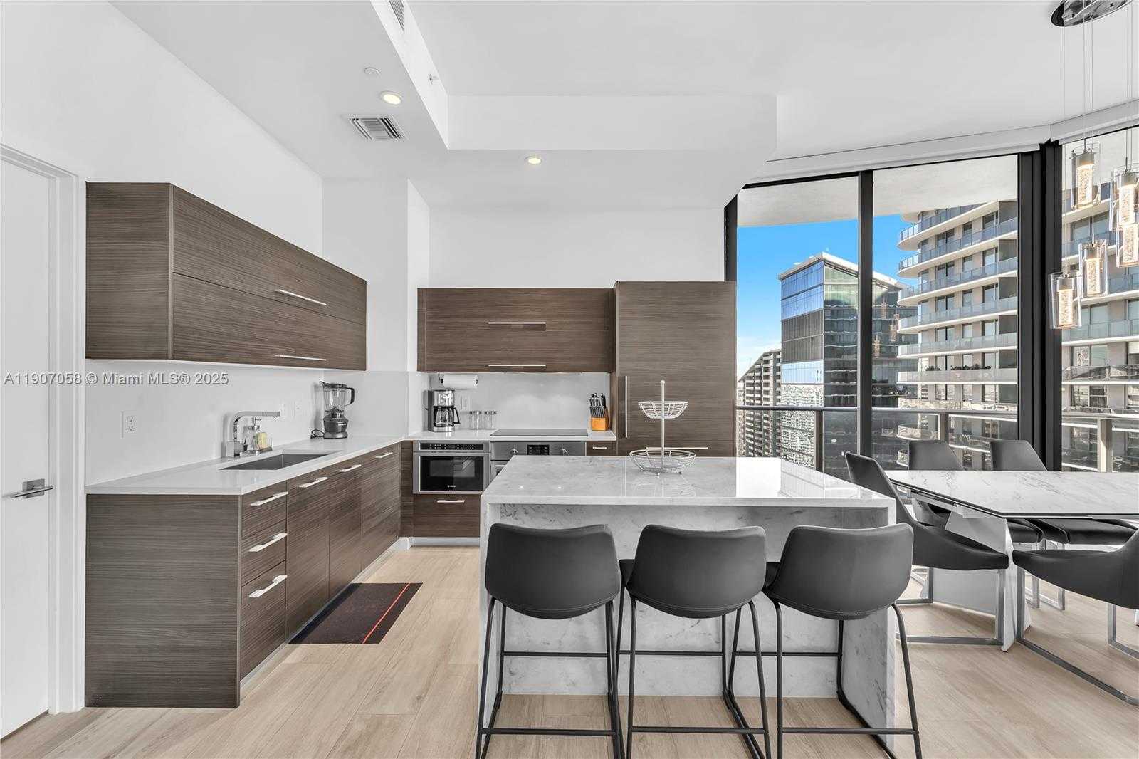 Small Image of 45 SOUTH WEST 9TH ST #4501, Miami Number 12