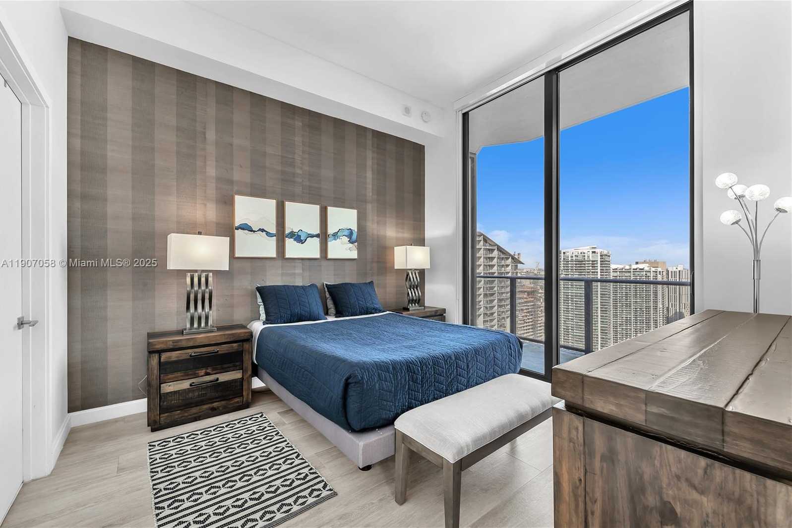 Small Image of 45 SOUTH WEST 9TH ST #4501, Miami Number 14