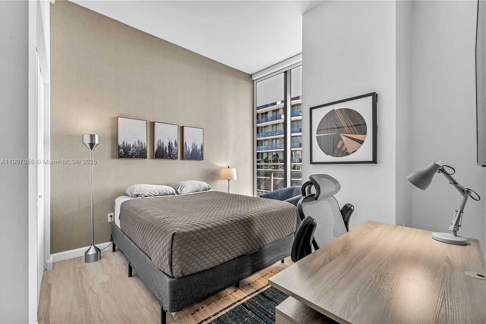 Small Image of 45 SOUTH WEST 9TH ST #4501, Miami Number 19