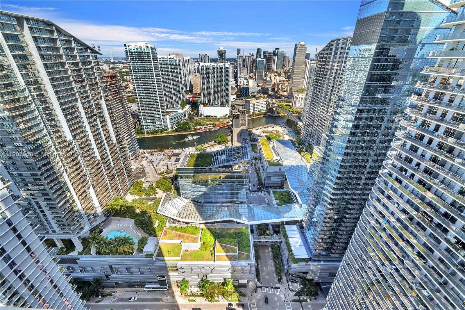 Small Image of 45 SOUTH WEST 9TH ST #4501, Miami Number 28