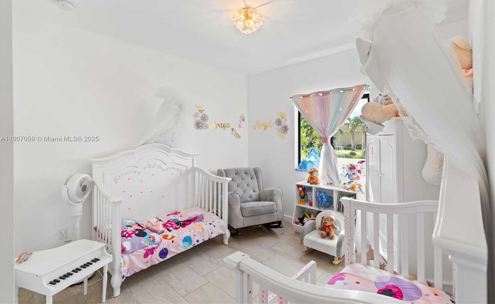 Small Image of 10925 SOUTH WEST 218TH TER, Miami Number 9