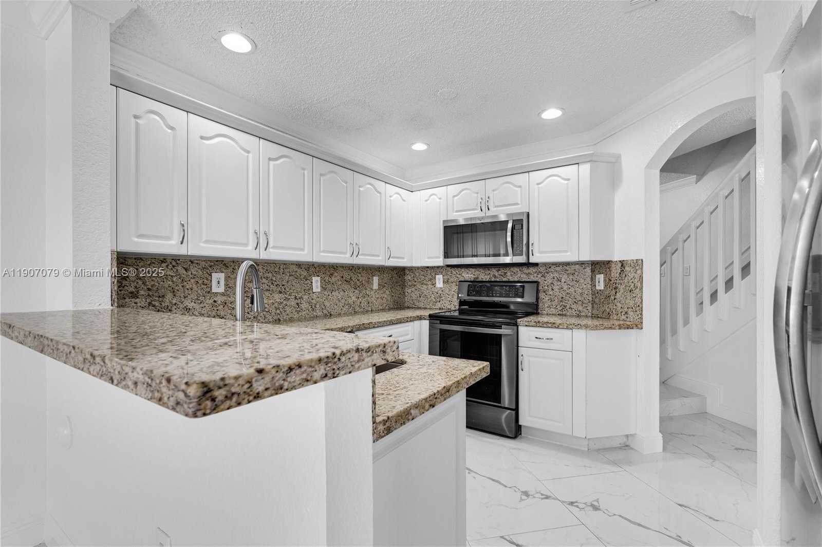 Small Image of 14308 SOUTH WEST 120TH CT #8-9, Miami Number 12