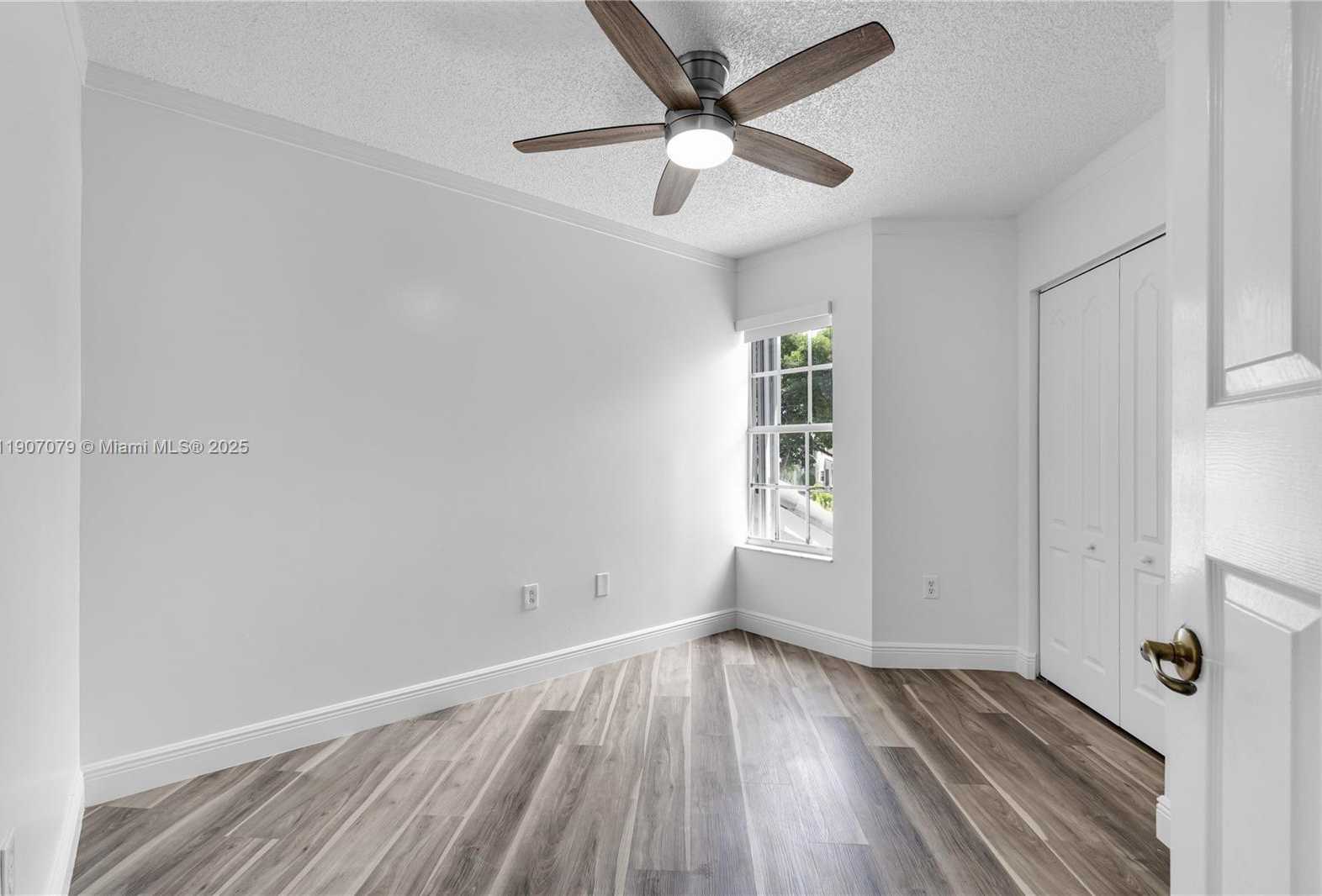 Small Image of 14308 SOUTH WEST 120TH CT #8-9, Miami Number 31