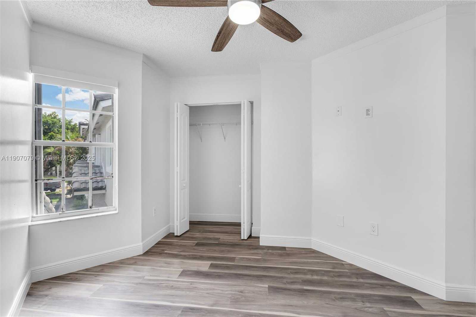 Small Image of 14308 SOUTH WEST 120TH CT #8-9, Miami Number 32