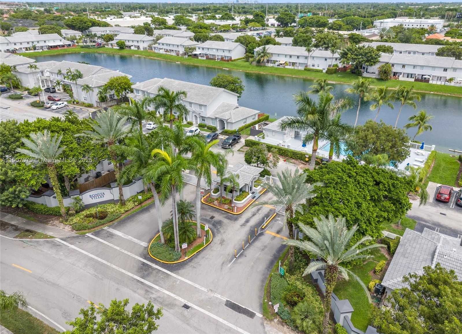 Small Image of 14308 SOUTH WEST 120TH CT #8-9, Miami Number 39