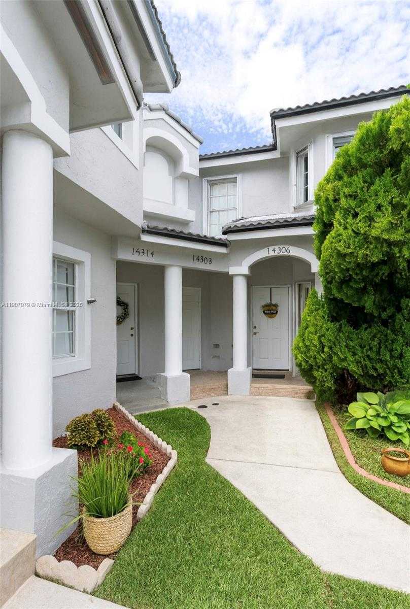 Small Image of 14308 SOUTH WEST 120TH CT #8-9, Miami Number 4