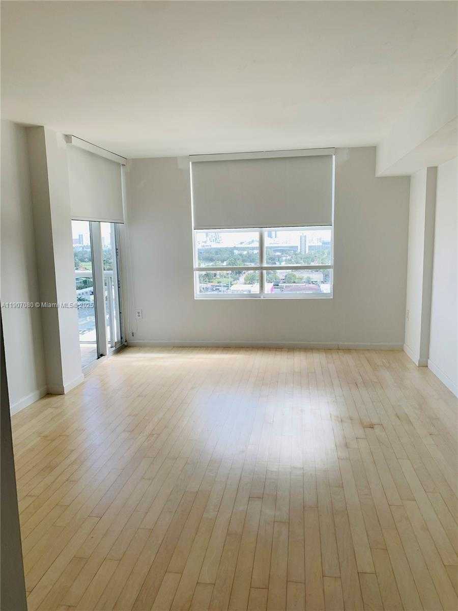 Small Image of 1800 SUNSET HARBOUR DR #1505, Miami Beach Number 5