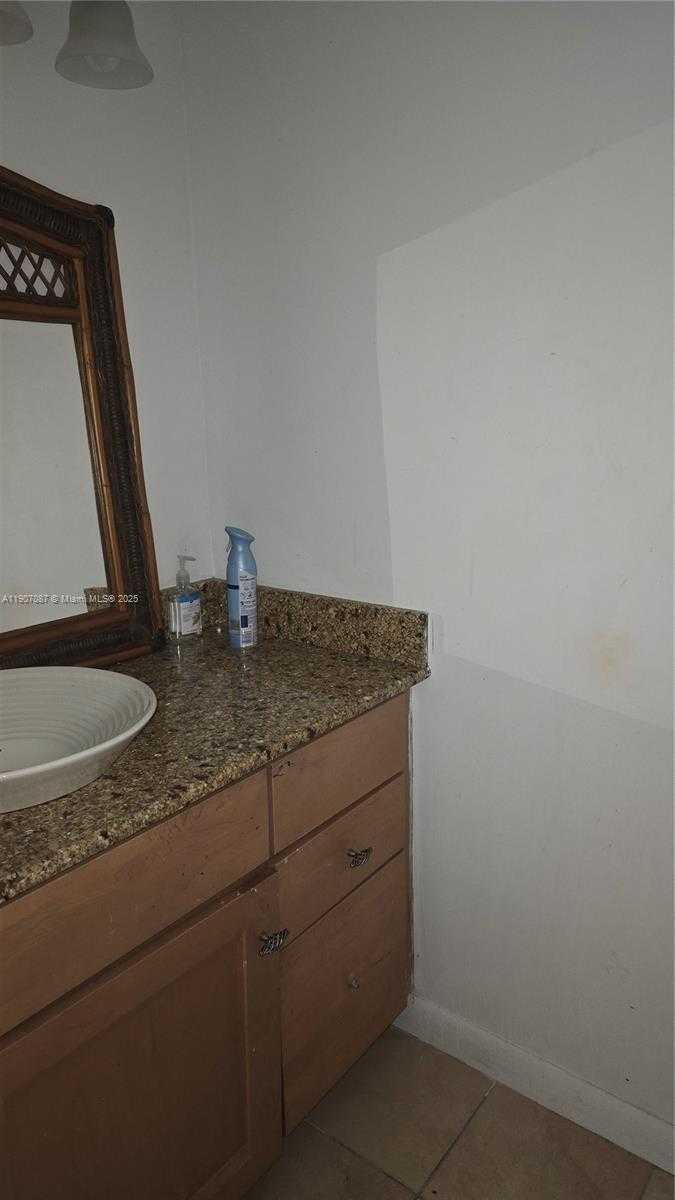 Small Image of 9800 WEST BAY HARBOR DR #601, Bay Harbor Islands Number 12